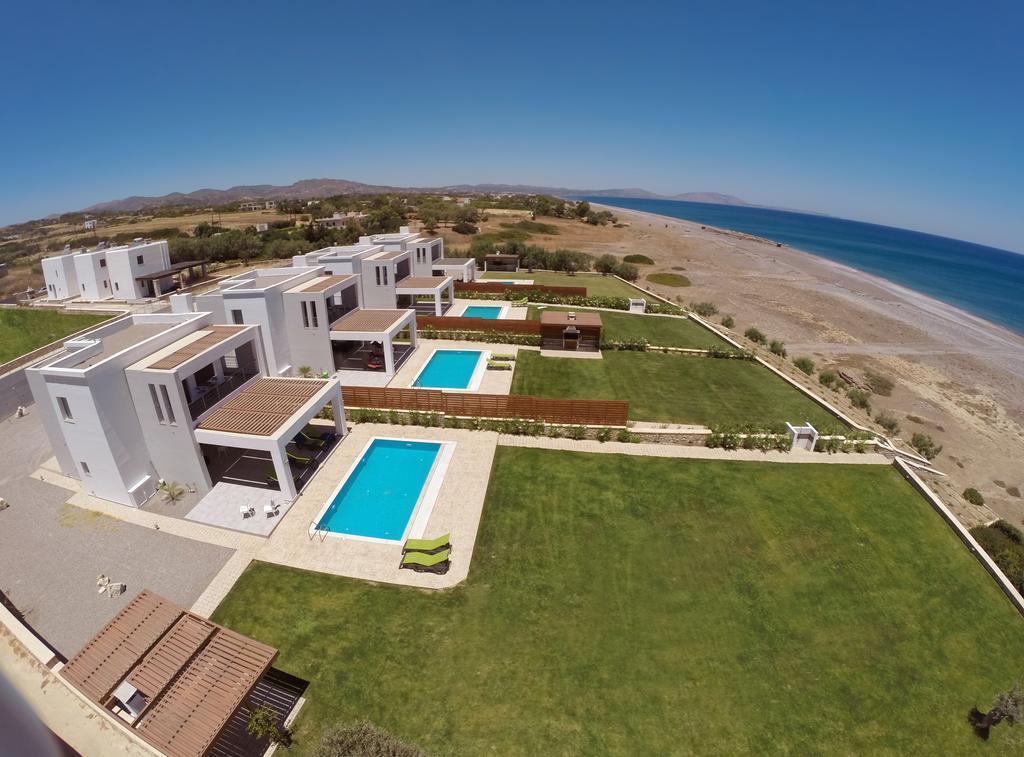 Antonoglou Beach Villas - Waterfront Luxury Retreat لاخنيا المظهر الخارجي الصورة