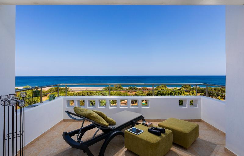 Antonoglou Beach Villas - Waterfront Luxury Retreat لاخنيا المظهر الخارجي الصورة